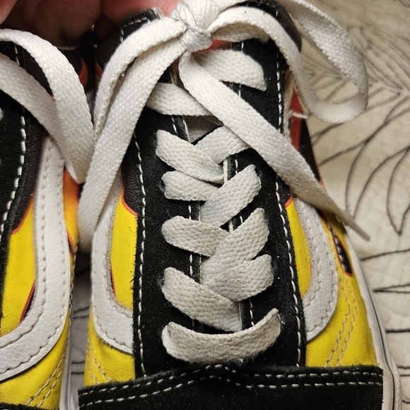 VGUC VANS Old Skool Flames Boys 4 Black Orange - Picture 7 of 14